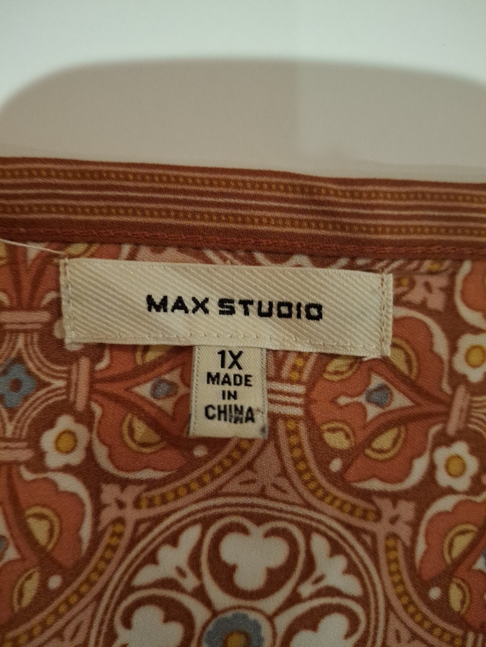 Max Studio Rust and Cream Printed Tie-Front Top - Picture 4 of 16